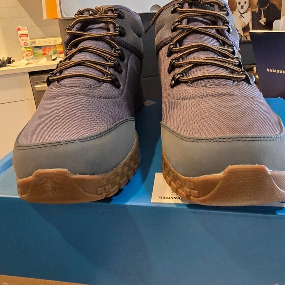 COLUMBIA MEN'S SIZE 12 FAIRBANKS MID WATERPROOF BOOT Graphite BM9774-054 NIB - Picture 4 of 14